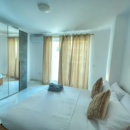 Duplex 2 Bedroom With Terrace Edag1-1 Апартаменты